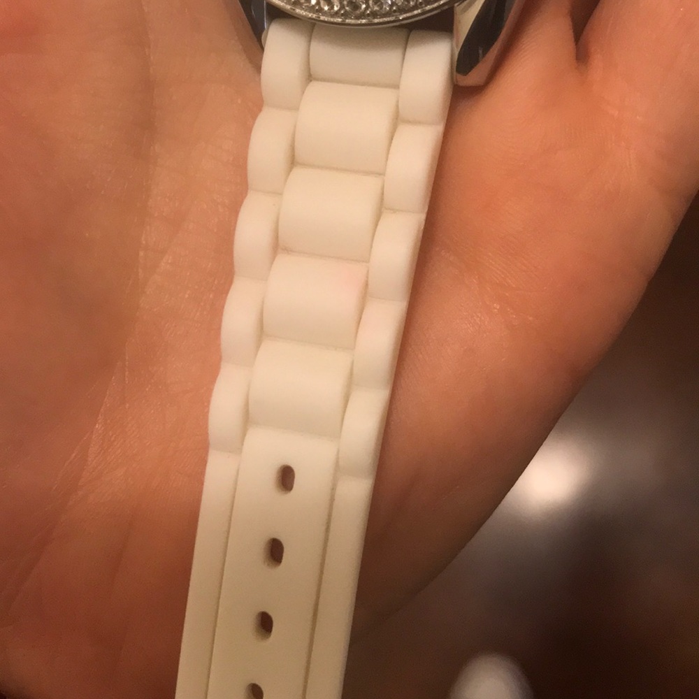 Fossil Watch - Picture 2 of 2